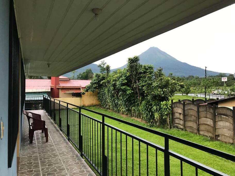 Apartamento Vista Al Arenal Apartment La Fortuna Bagian luar foto